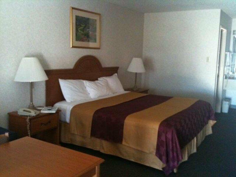 Americas Value Hotel 3*