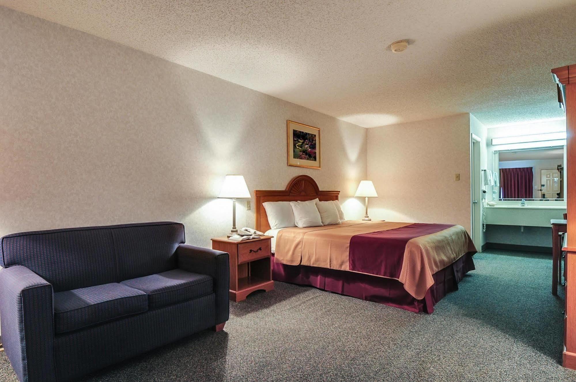Americas Value Hotel 3*